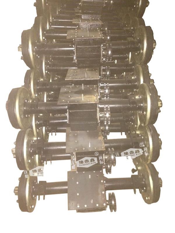 電動(dòng)工程自卸車箱體后橋